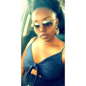 Meet your Posher, Alexis